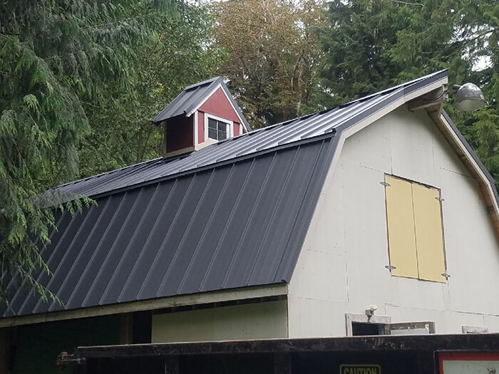 metal standing seam roof by Larry Haight Residential Roofing