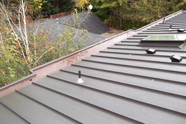 metal standing seam roof by Larry Haight Residential Roofing