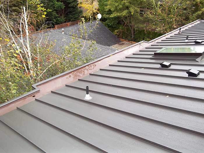 metal standing seam roof by Larry Haight Residential Roofing